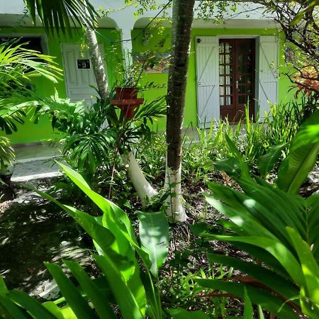 Le Jardin De Massieux Appartement Bouillante Buitenkant foto