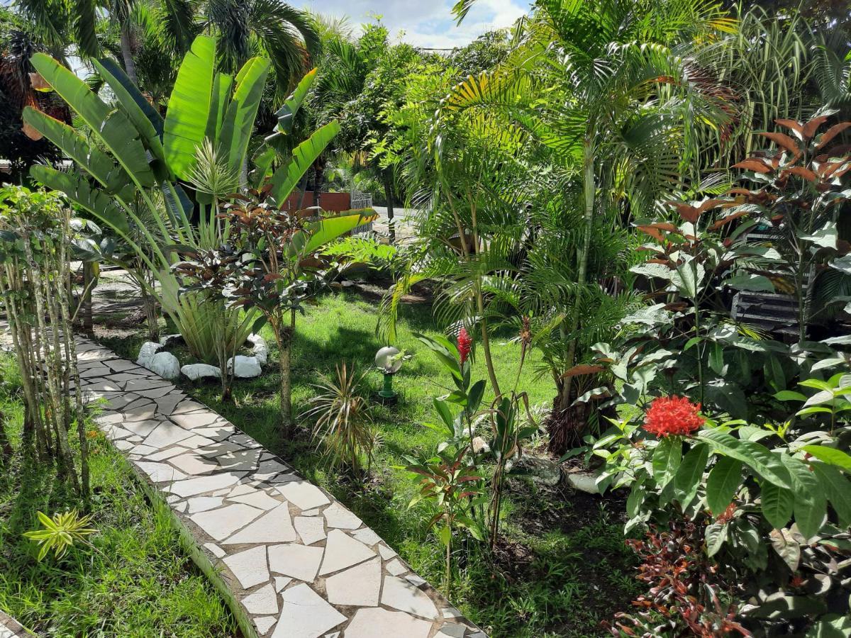 Le Jardin De Massieux Appartement Bouillante Buitenkant foto