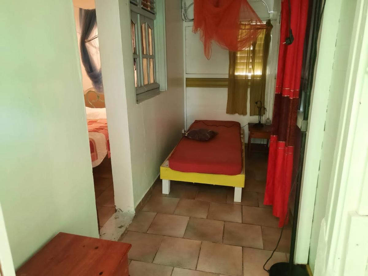Le Jardin De Massieux Appartement Bouillante Buitenkant foto