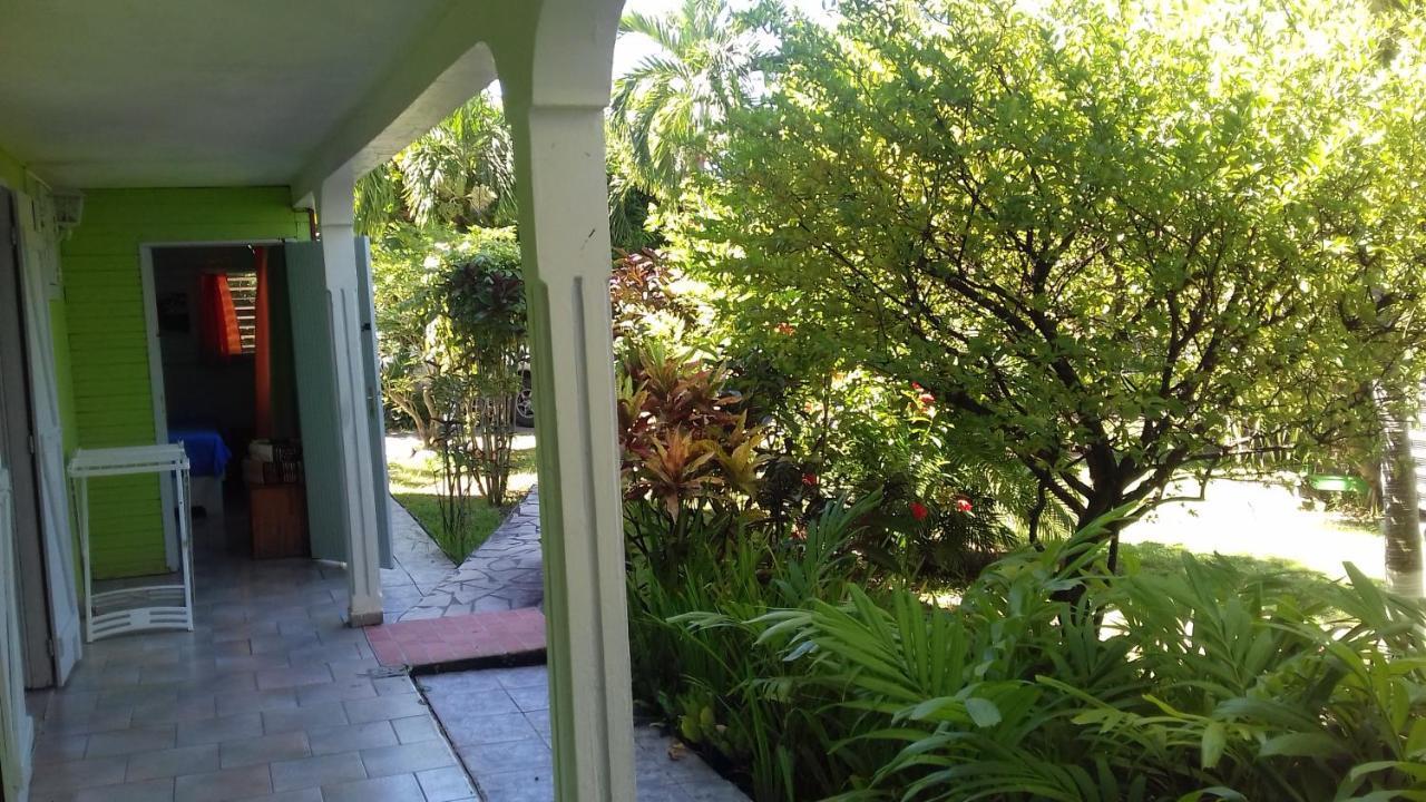 Le Jardin De Massieux Appartement Bouillante Buitenkant foto